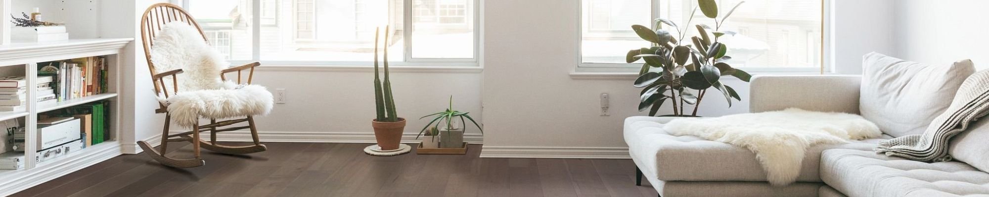 white lovechair and white sofa on hardfloor from U Payless Flooring in Schumacher